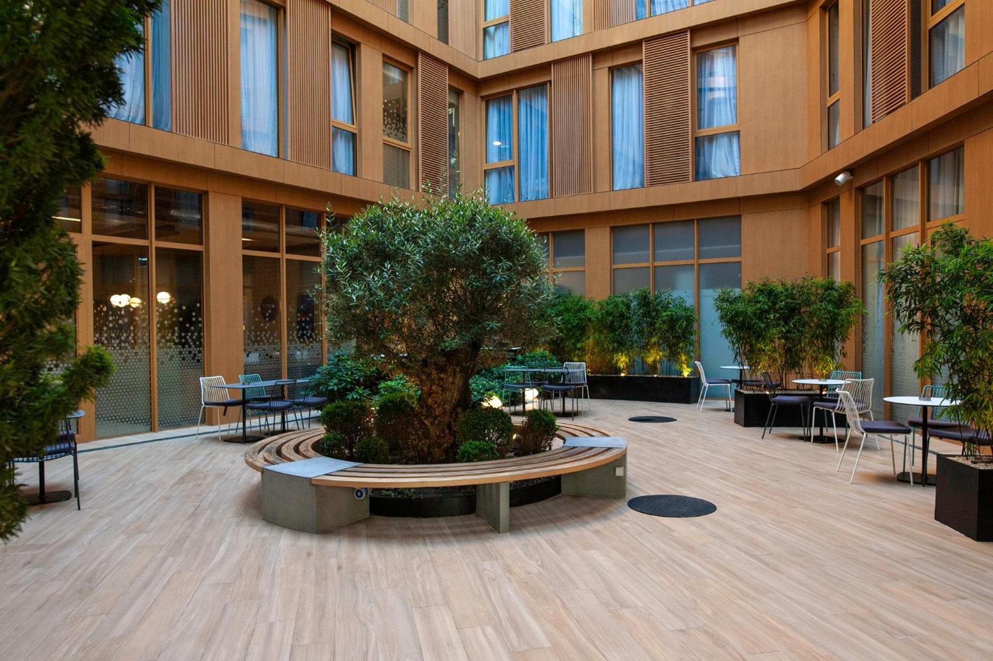 Holiday Inn Express Tbilisi Avlabari By Ihg Ngoại thất bức ảnh